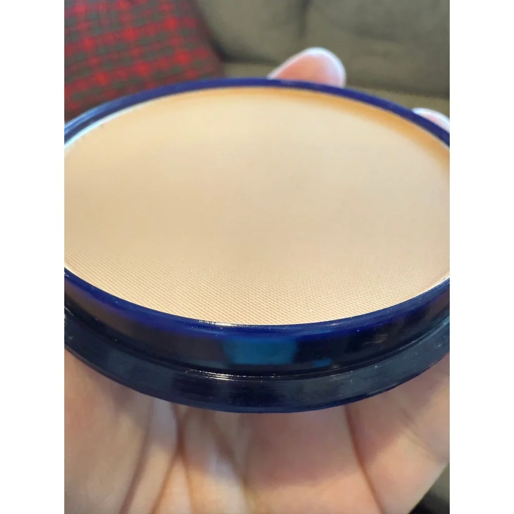 Nichido Beauty Cake Amber Pressed Powder Makeup‎ Compact Foundation